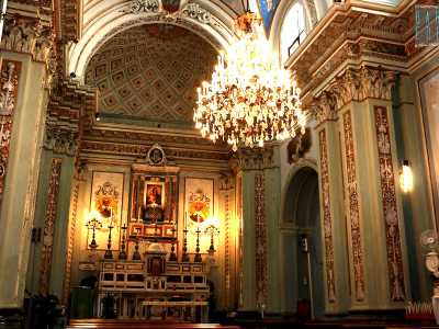 Arricch� anche molti edifici ecclesiastici: sono suoi gli affreschi della sfarzosa Chiesa del Carmine a Bari Vecchia...